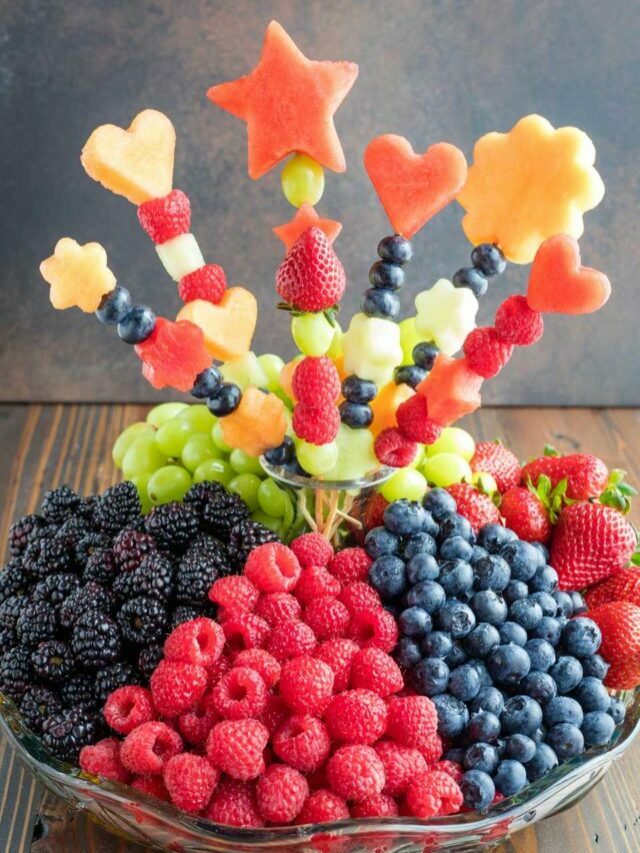 How to Make Fruit Kabobs and DIY Fruit Bouquets Story