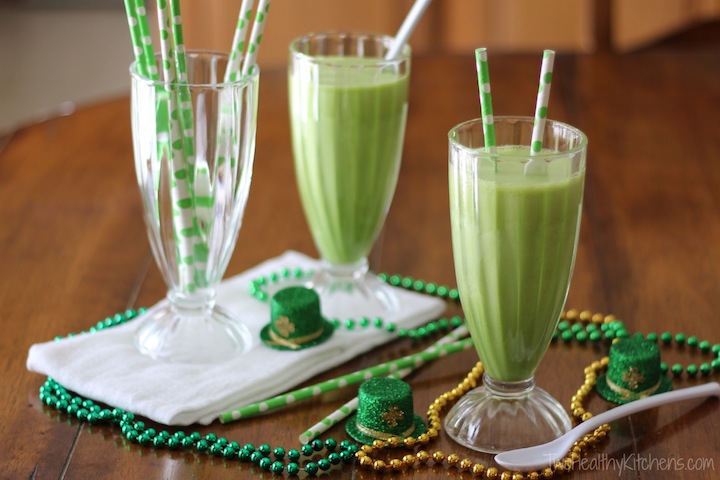 A Healthier Take on the Shamrock Shake (Surprise Superfood Ingredient!) {from Two Healthy Kitchens}