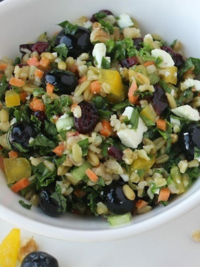 Kale Chopped Salad with Berries and Freekeh (or Quinoa) Story