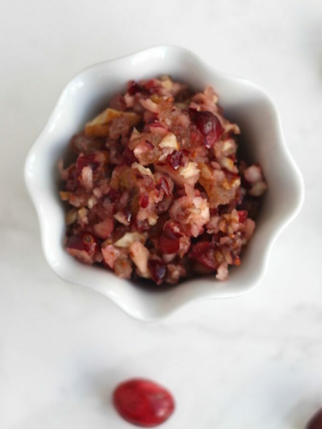 Easy Cranberry Sauce with Apples, Pecans and Pineapple Story