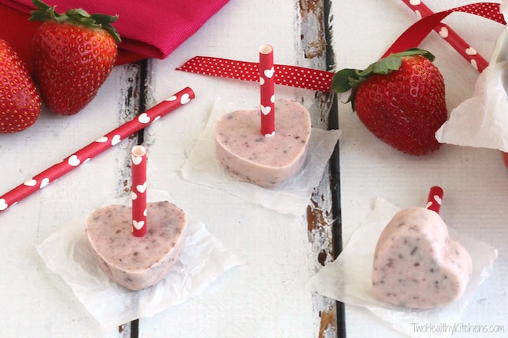 3-Ingredient "Chocolate Covered Strawberry" Frozen Greek Yogurt Bites Recipe {www.TwoHealthyKitchens.com}