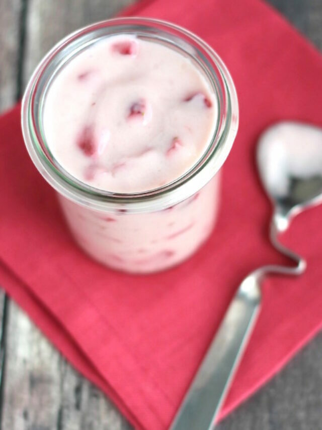 4-Ingredient Strawberries and Cream Pancake Topping Story