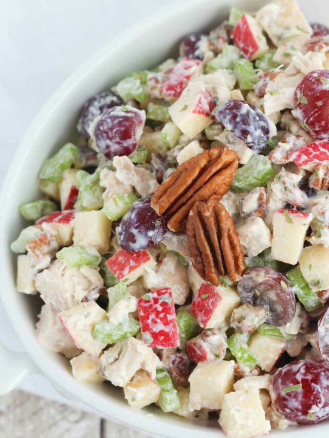 cropped-Healthy-Chicken-Salad-with-Grapes-vert.jpg