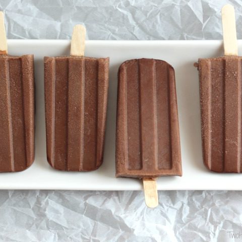 4-Ingredient Fat Free Chocolate Pops (Easy Homemade Fudgesicles)