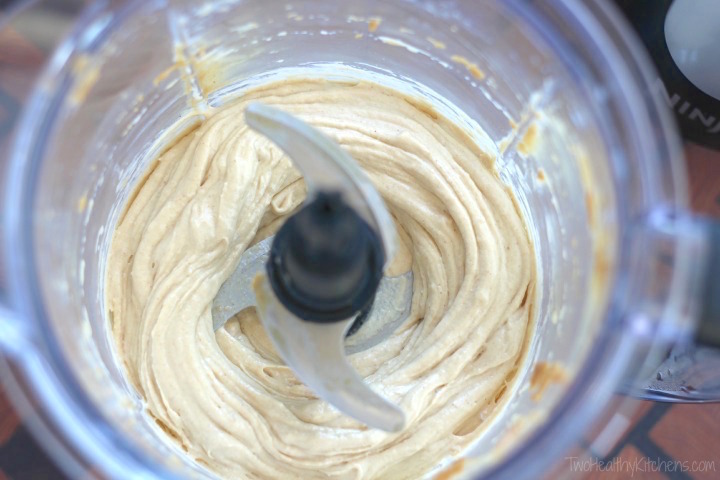 "Instant" Peanut Butter-Banana Ice Cream (Just 5 Minutes and 5 Ingredients!) {www.TwoHealthyKitchens.com}
