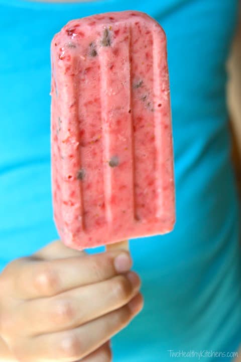 Strawberry Sundae Yogurt Ice Pops Recipe {www.TwoHealthyKitchens.com}