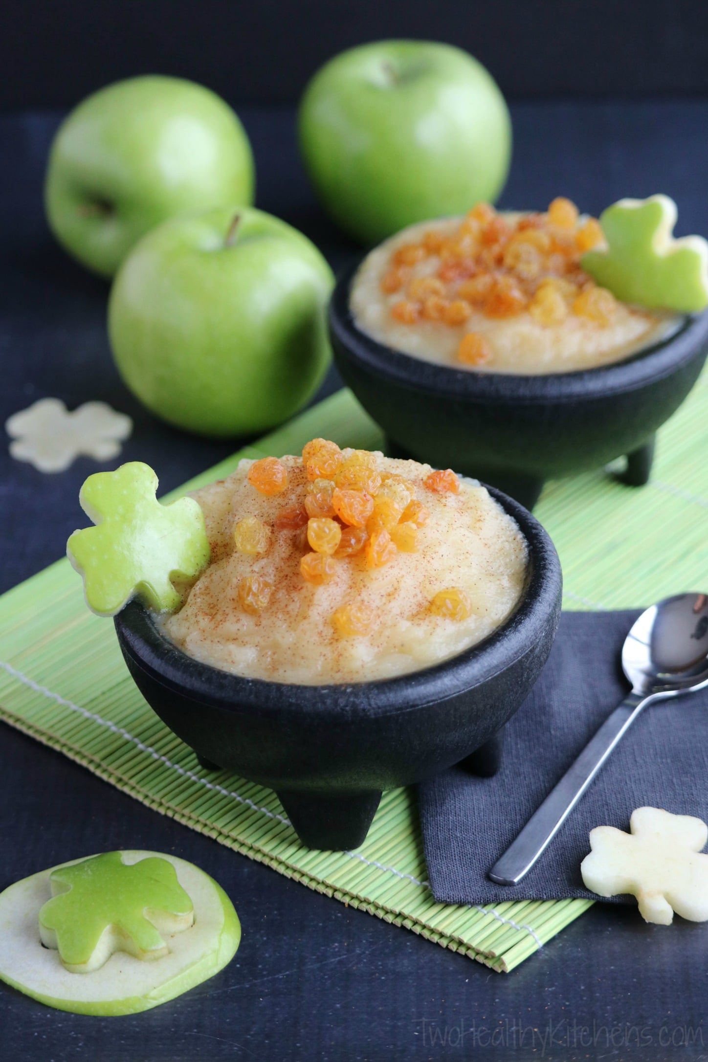 This Naturally Sweetened Pot o' Gold Applesauce is such a fun St. Patrick's Day snack! Quick, easy – and so healthy, too! With natural sweetness from a surprising (golden!) mix-in, your kids will love the luck-o-the-Irish twist, and you'll love all the great nutrition! | www.TwoHealthyKitchens.com