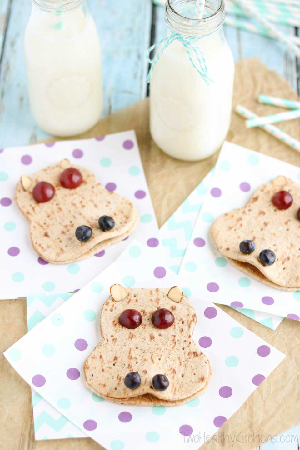 Kids will love this adorable sandwich recipe! Use it as a fun edible art project ... or as a special little lunch box surprise! Choose basic peanut butter and jelly, or one of our other creative filling ideas (even lots of nut-free options for school lunches)! AD | www.TwoHealthyKitchens.com