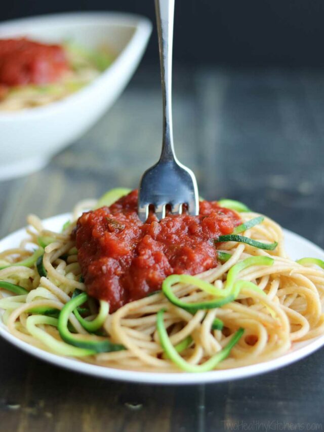 cropped-Easy-Zoodles-Recipe-Zucchini-Noodles-for-Beginners-Plated-Zoodles.jpg