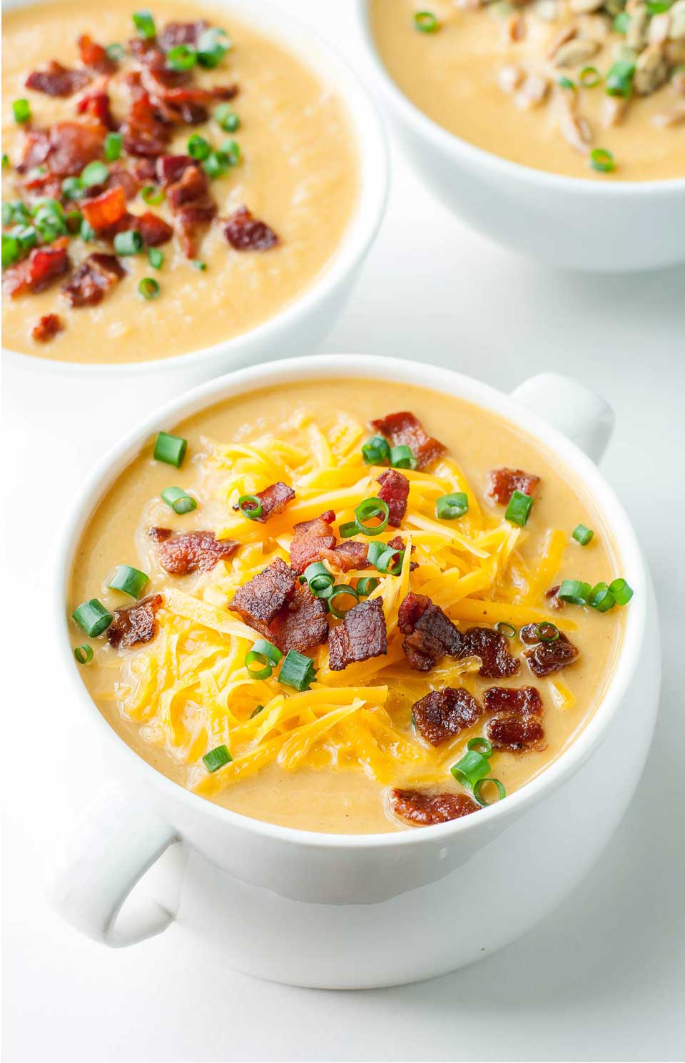 Butternut squash is a classic Thanksgiving flavor, and this pretty soup combines it deliciously with nutritious cauliflower for a creamy soup that’s a perfect starter for your Thanksgiving dinner!