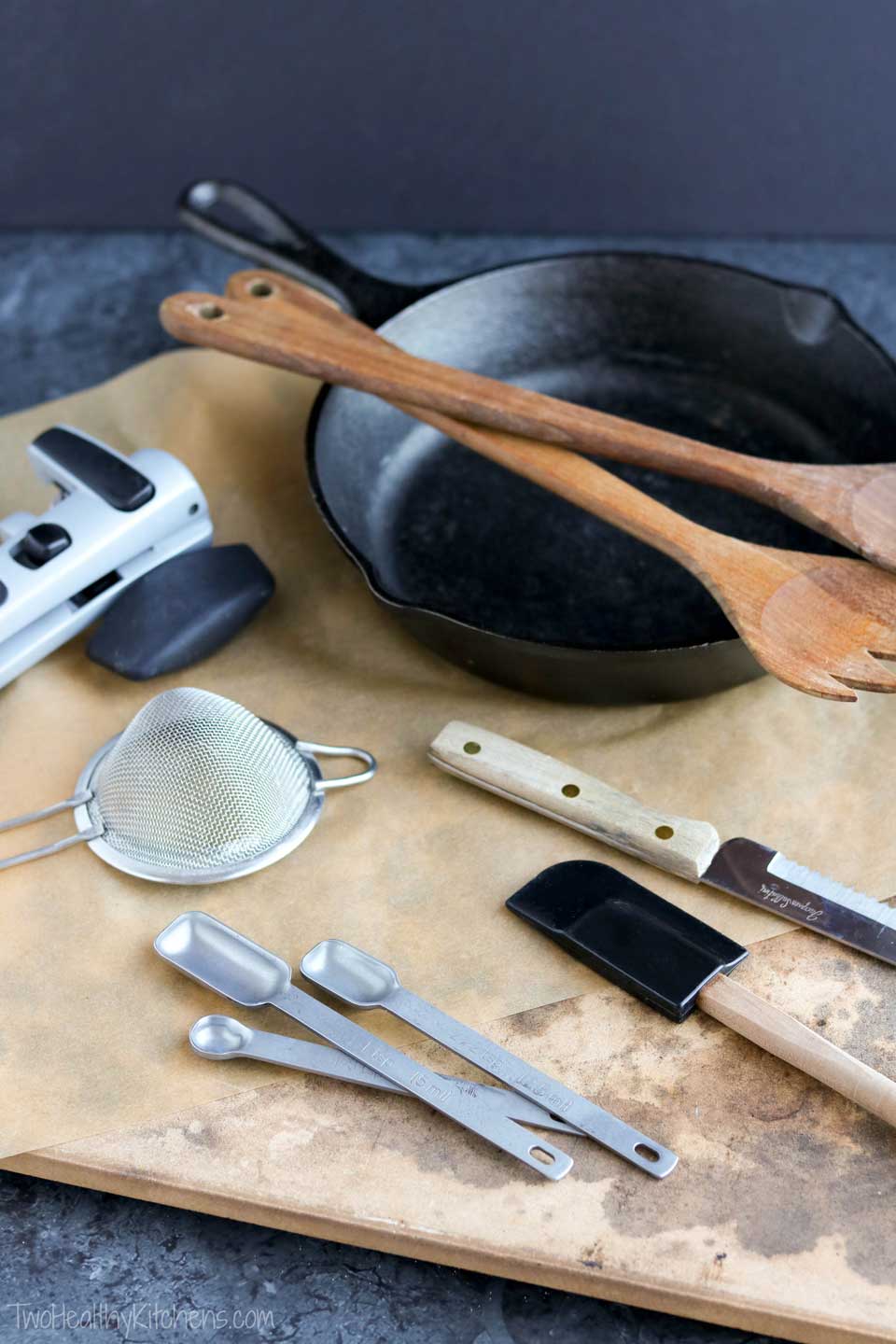 Cooking doesn’t have to be complicated – a few simple tools and a few basic skills are all you need to make a start!