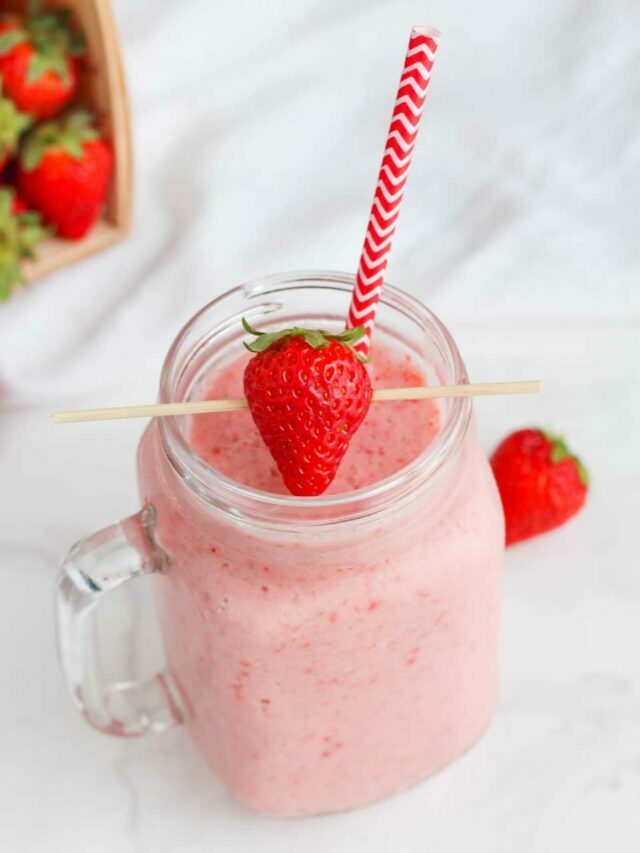 Classic Strawberry Banana Smoothie Recipe Story