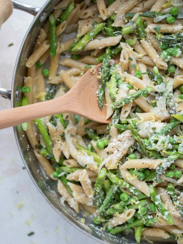 The Best Spring Pasta with Asparagus, Peas and Parmesan Story