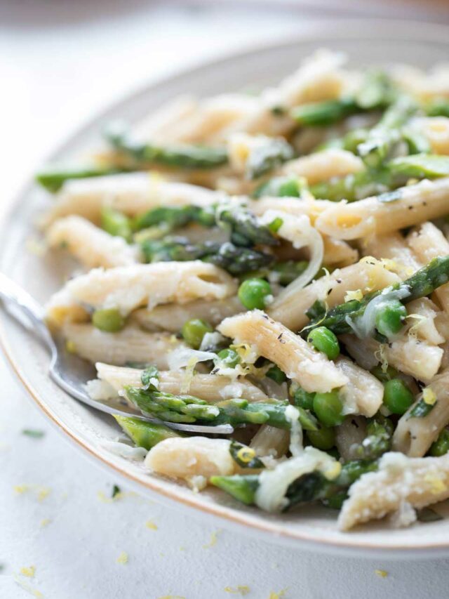 cropped-One-Pot-Whole-Wheat-Pasta-with-Asparagus-plated.jpg