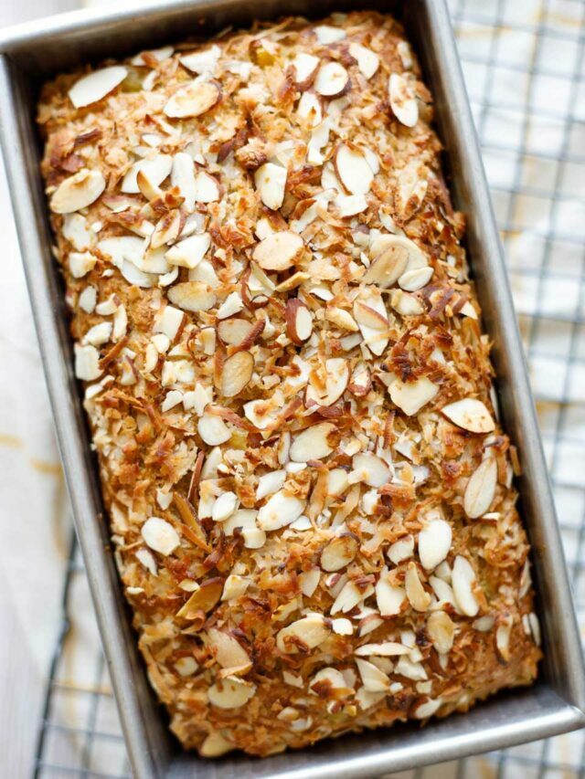 Hawaiian Banana Bread with Pineapple, Coconut and Almonds Story