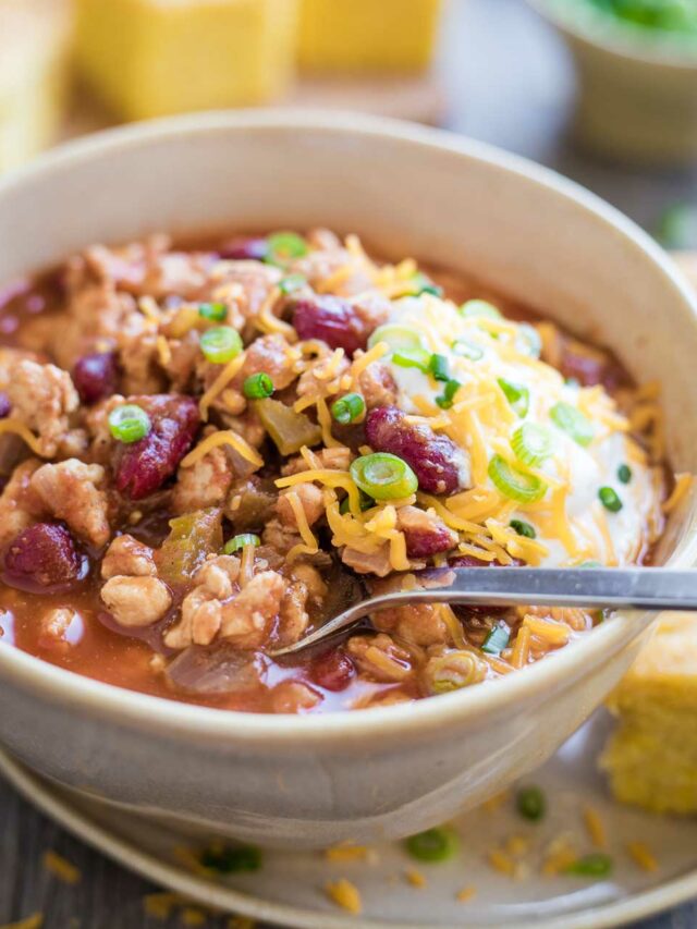 cropped-Healthy-Slow-Cooker-Turkey-Chili-Recipe-for-Dinner.jpg