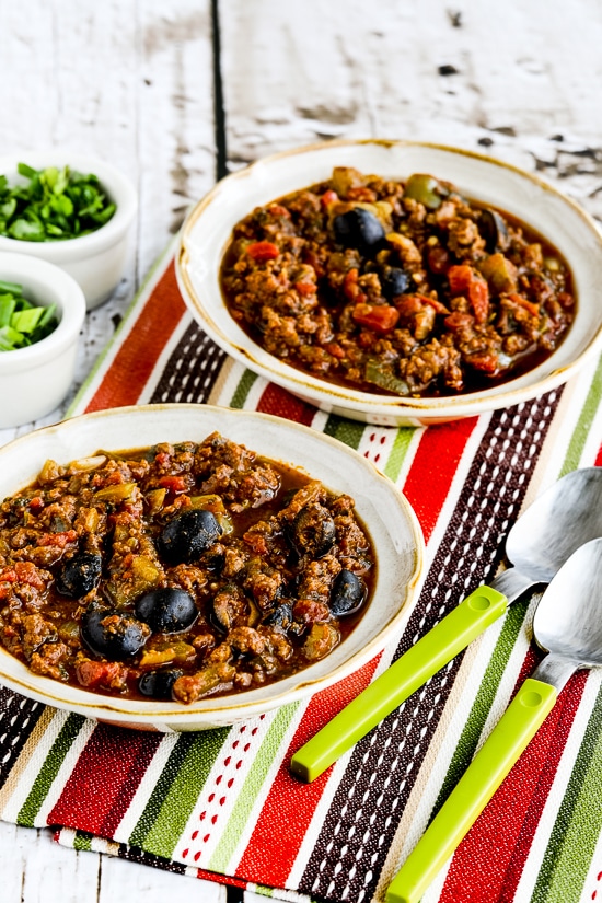 Paleo Pumpkin Chili with Beef, Peppers, and Olives