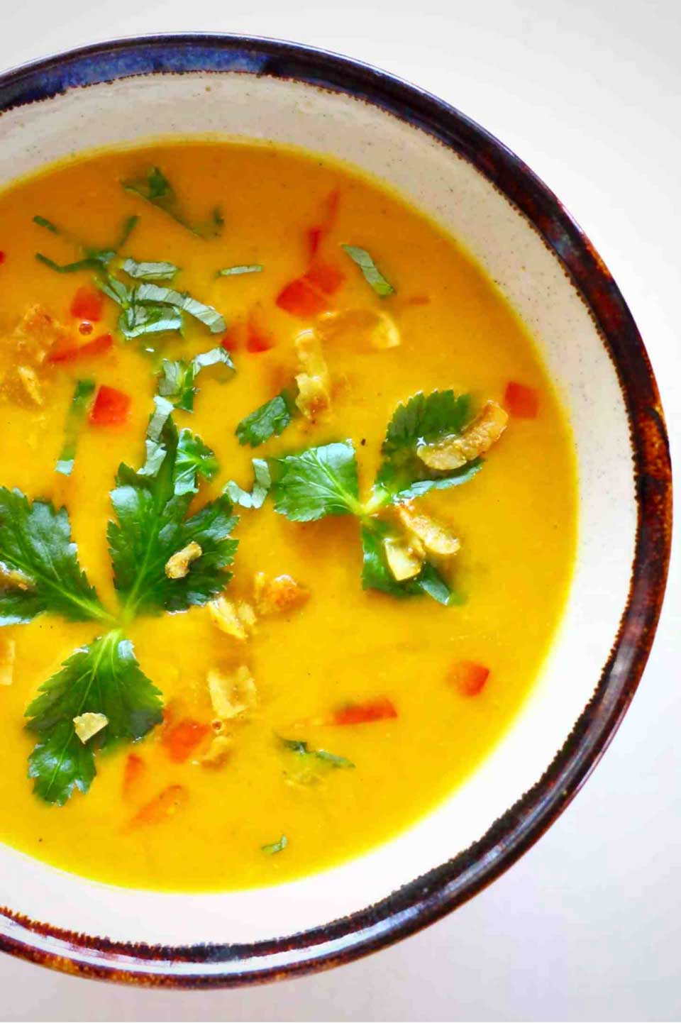 Vegan Pumpkin Curry Soup