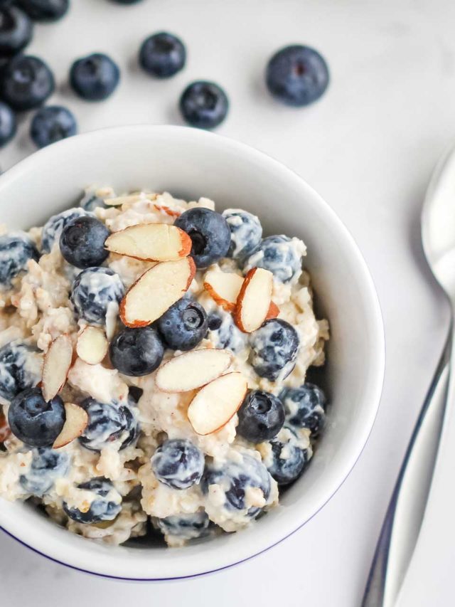 Easy Blueberry Overnight Oats Story