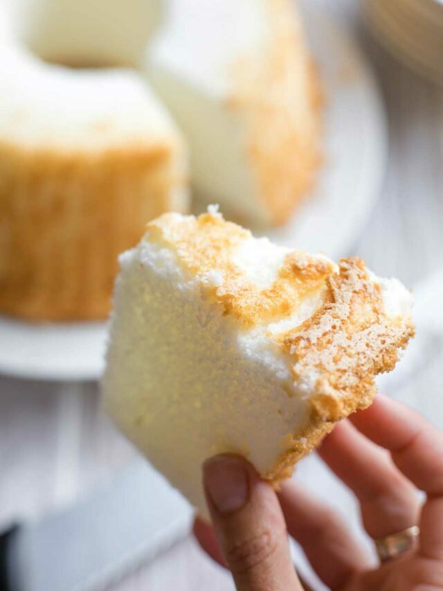 How to Cut Angel Food Cake (Without Smashing It) Story