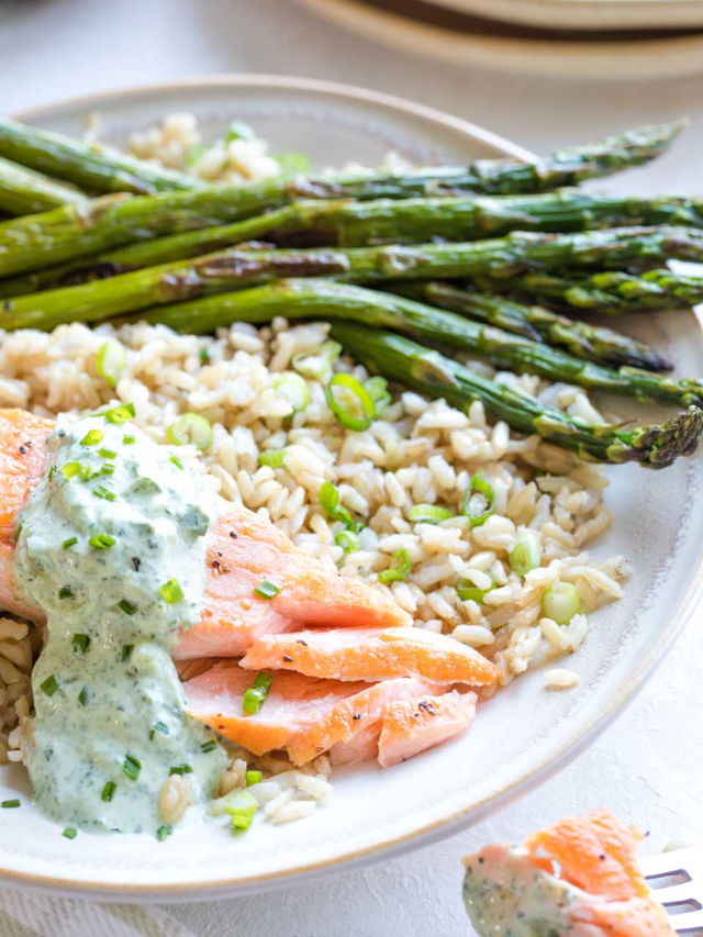 Pan Seared Salmon with Basil Tzatziki Story