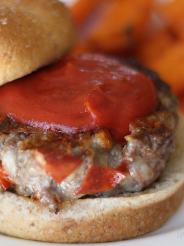 Cheesy Pepperoni Pizza Burgers Story