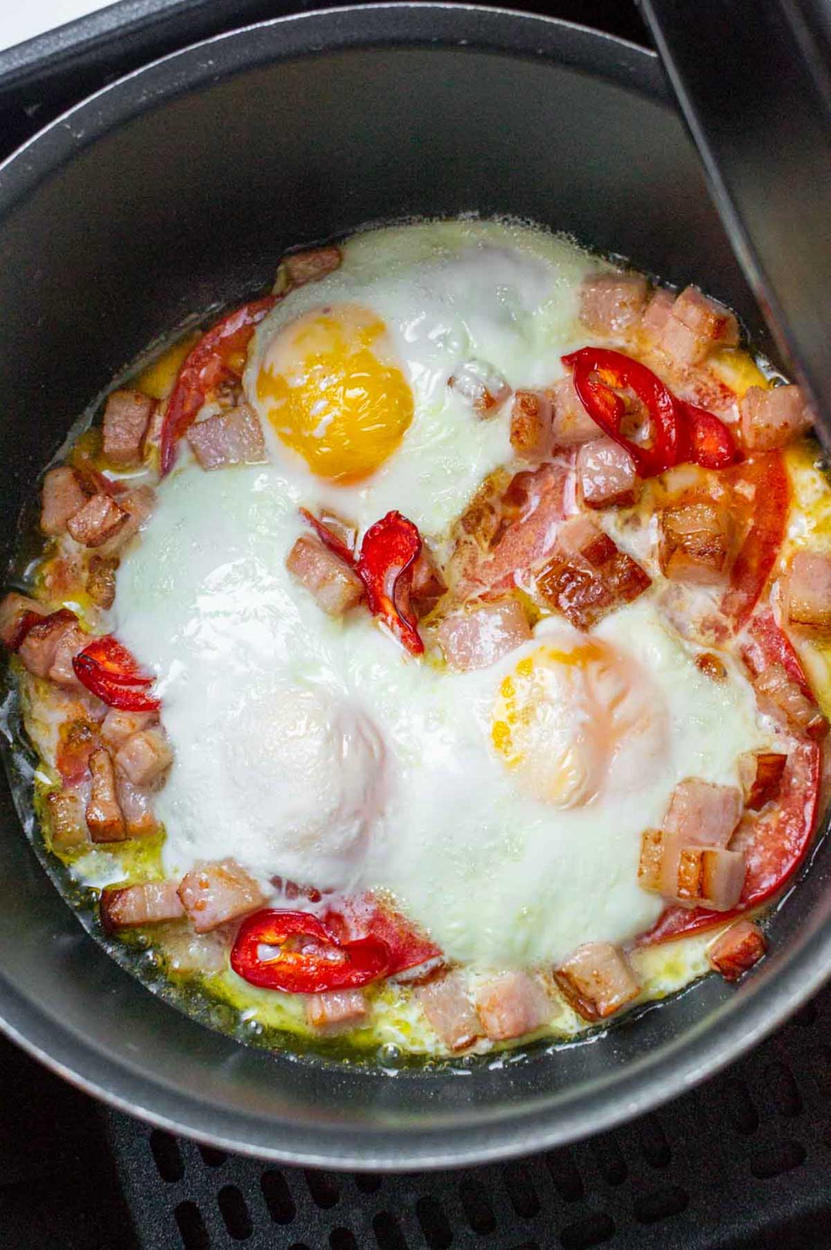 https://twohealthykitchens.com/wp-content/uploads/2022/08/Air-Fried-Egg-Breakfast.jpg