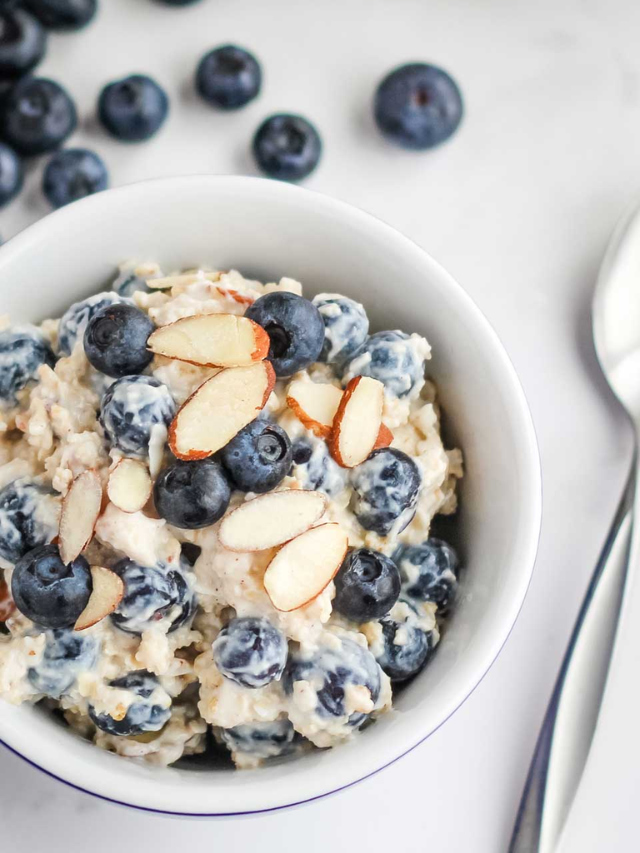 Easy Blueberry Overnight Oats Cover Image (1)