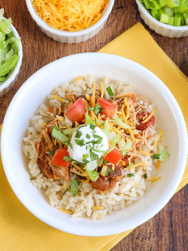 Slow Cooker Chicken Burrito Bowl Cover Image (1)