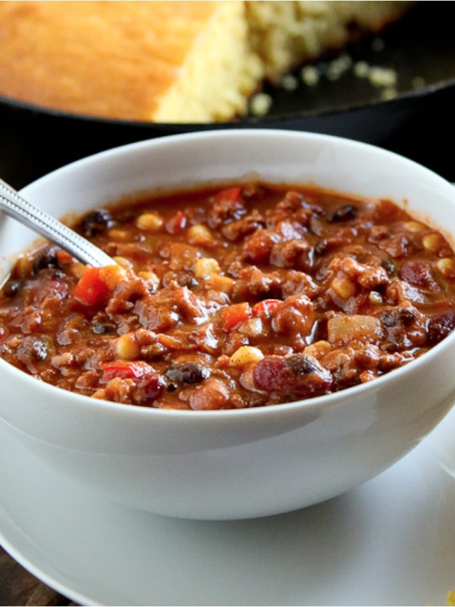 11 All-Time Best Healthy Chili and Soup Recipes Story