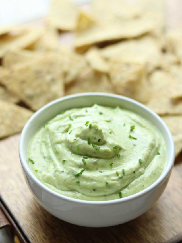 5-Minute Avocado Ranch Dip with Greek Yogurt Story