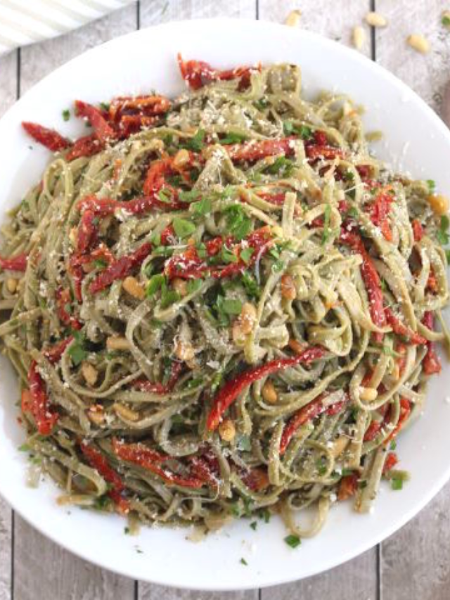 Spinach Spaghetti with Sun-Dried Tomatoes Recipe Story