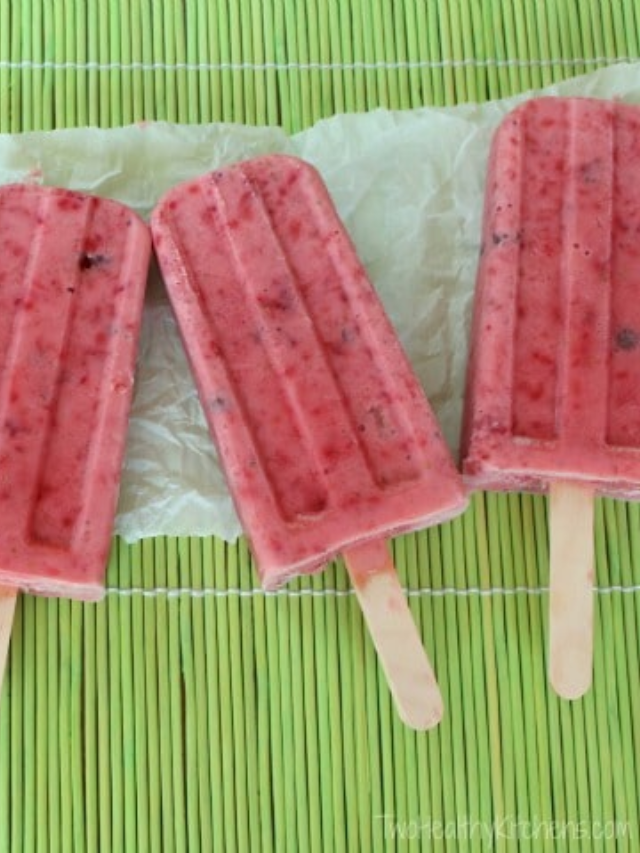 Strawberry Yogurt Sundae Ice Pops Story