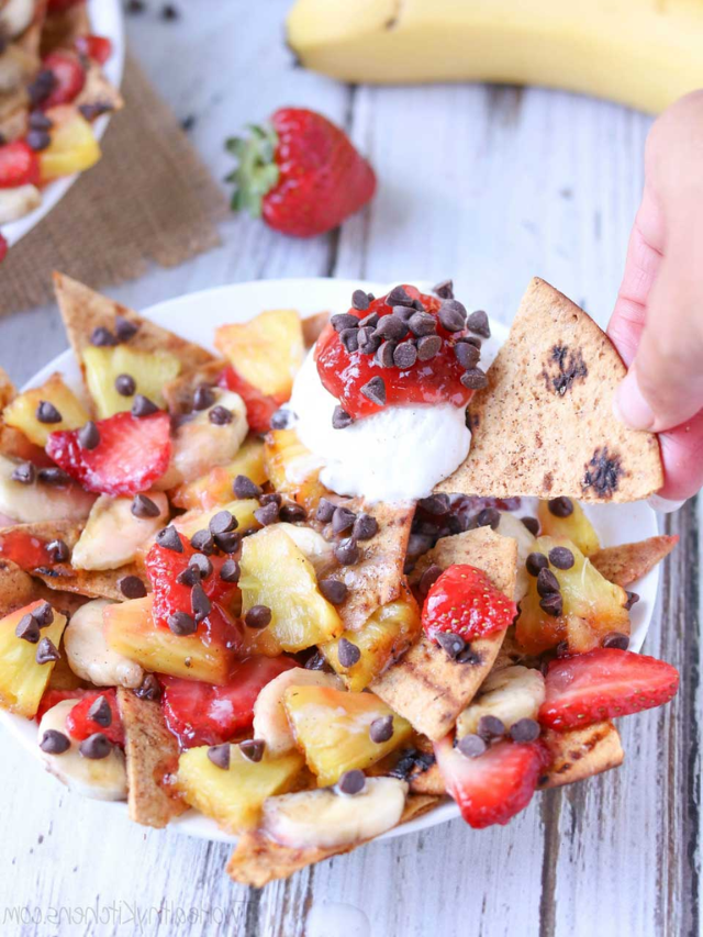 Banana Split Dessert Nachos Story