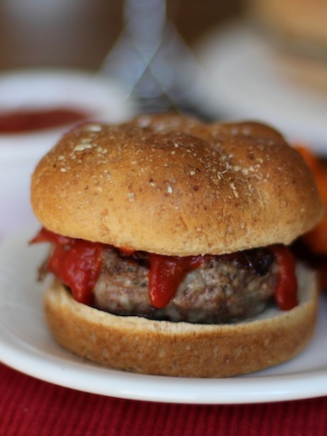 Delicious Pepperoni Pizza Burgers Story