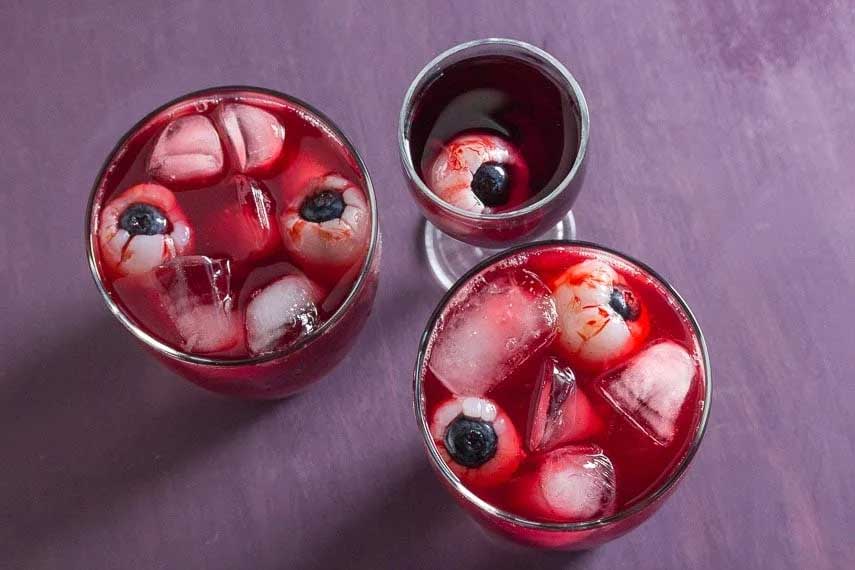 30+ Halloween Non-Alcoholic Drink Recipes: Mocktails & More!