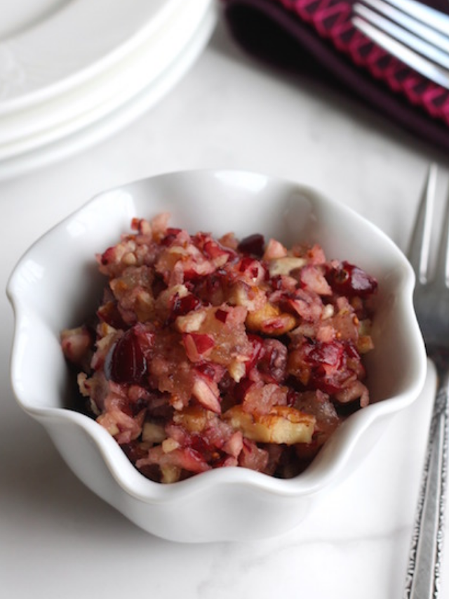 Easy Cranberry Sauce with Apples Story