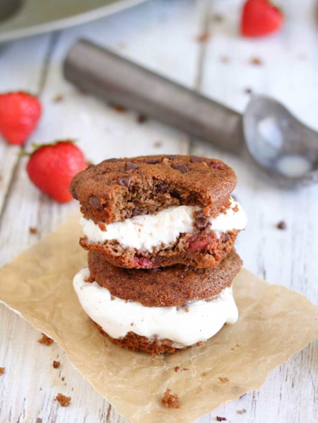 Chocolate Strawberry Ice Cream Muffin Sandwiches Story