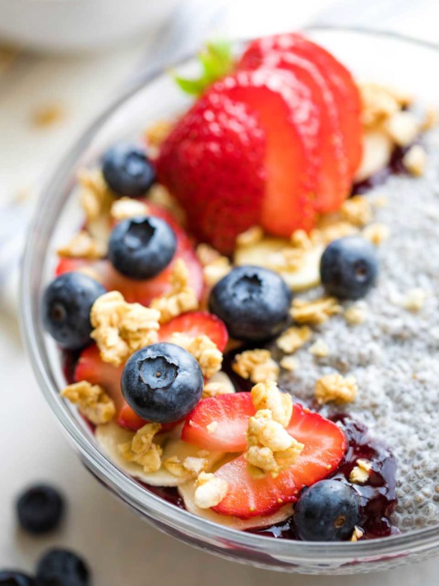 Coconut Milk Chia Pudding with Berries Story